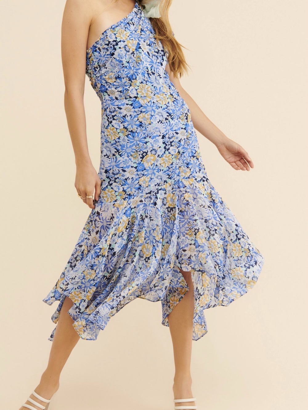 Astr One-Shoulder Blue & Yellow Floral Midi Dress
